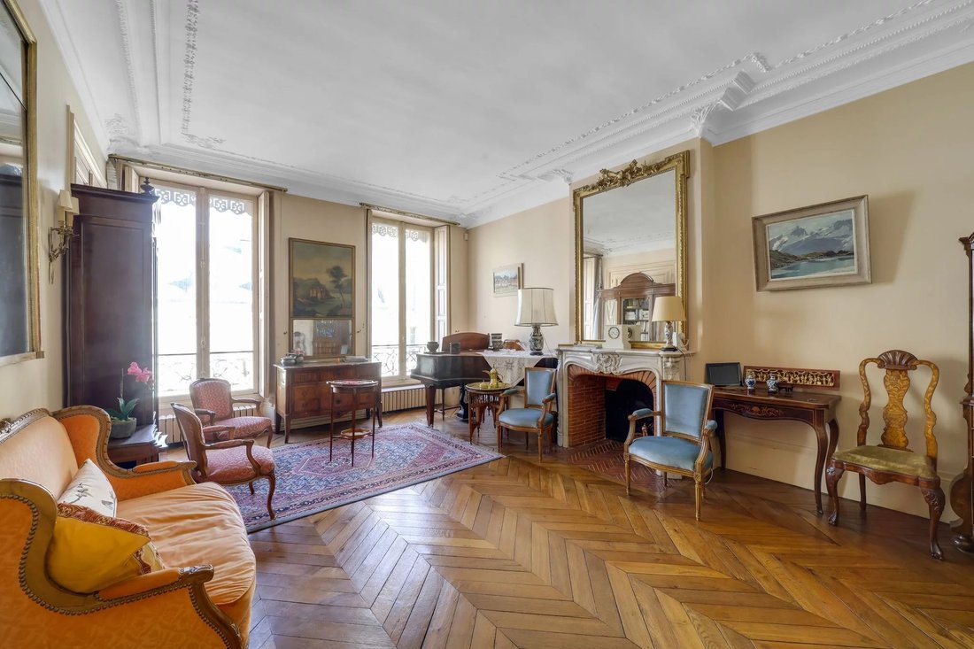 Apartment in Notre Dame, Versailles, France 1 - 17317442