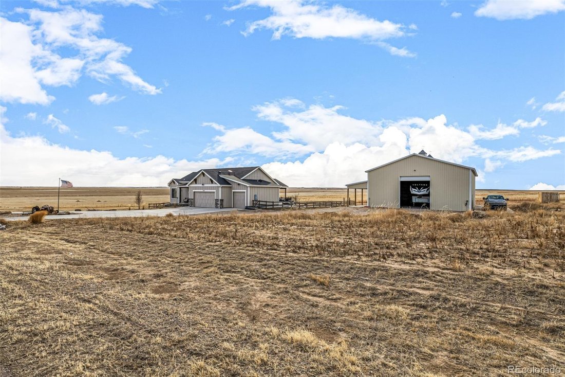House in Strasburg, Colorado, United States 3 - 17317368