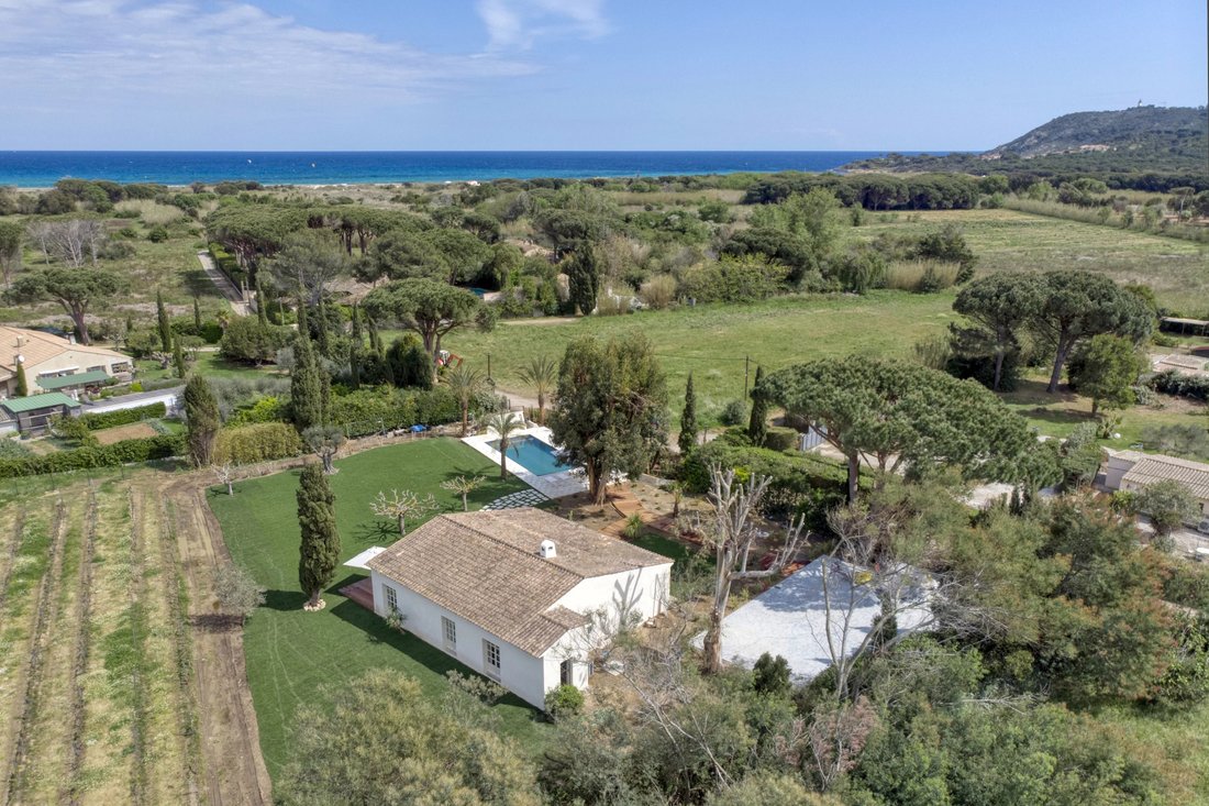 Villa in Ramatuelle, Provence-Alpes-Côte d'Azur, France 1 - 17298032