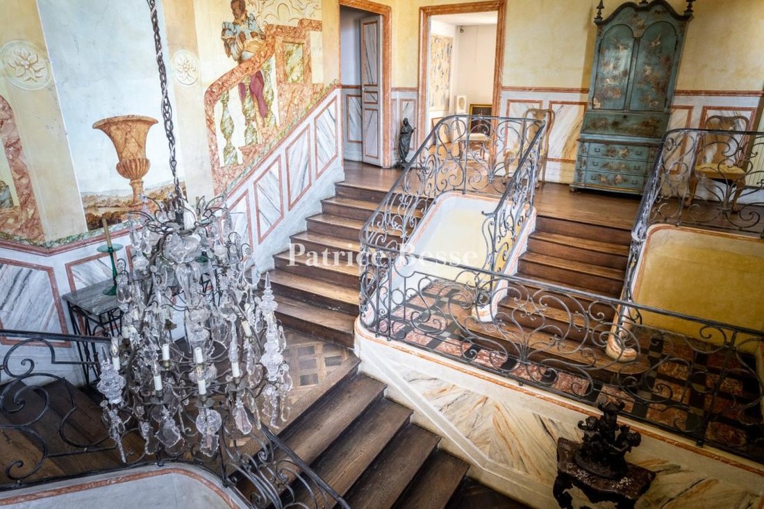 Castle in Centre Ville, Montauban, France 1 - 13602102