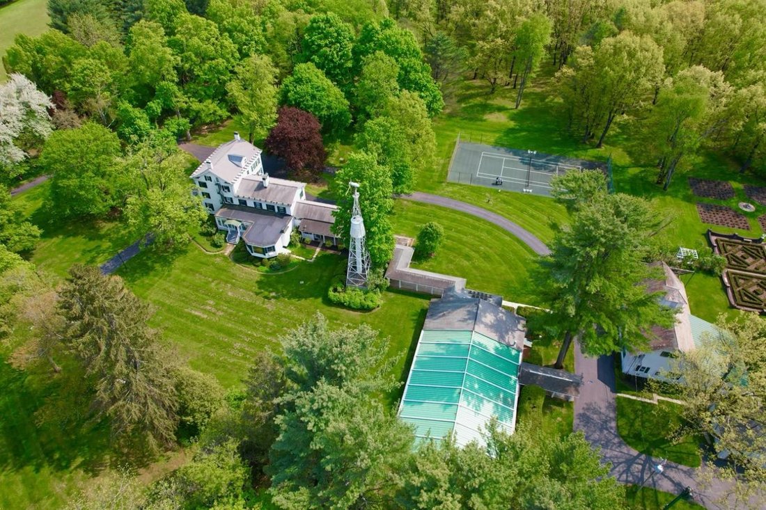 House in Saratoga Springs, New York, United States 1 - 14823104