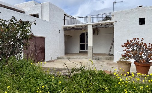 Finca in Es Cubells, Sant Josep de sa Talaia, Balearic Islands 1