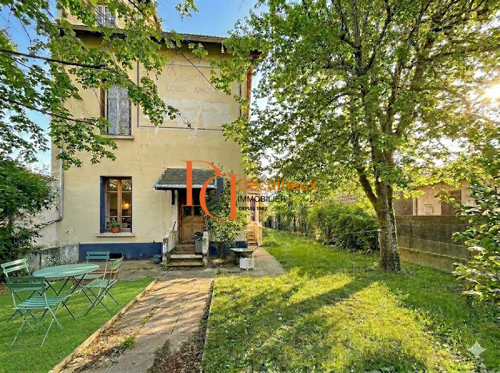 House in Zola - Pressence, Villeurbanne, France 2 - 16961317