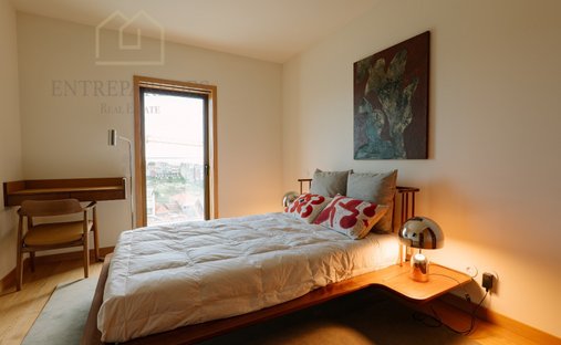 Apartment in Cedofeita, Santo Ildefonso, Se, Miragaia, Sao Nicolau e Vitoria, Porto District, Portugal 1