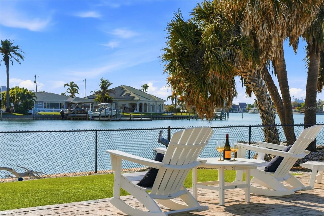 House in St. Pete Beach, Florida, United States 4 - 17318631