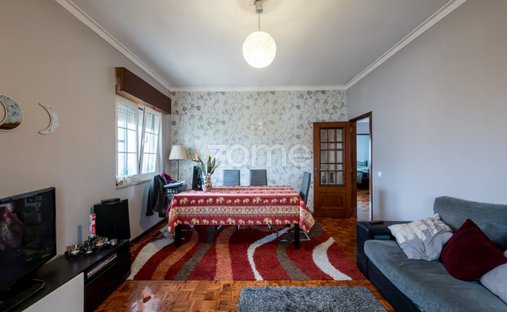 House in Pontinha e Famoes, Lisbon, Portugal 1