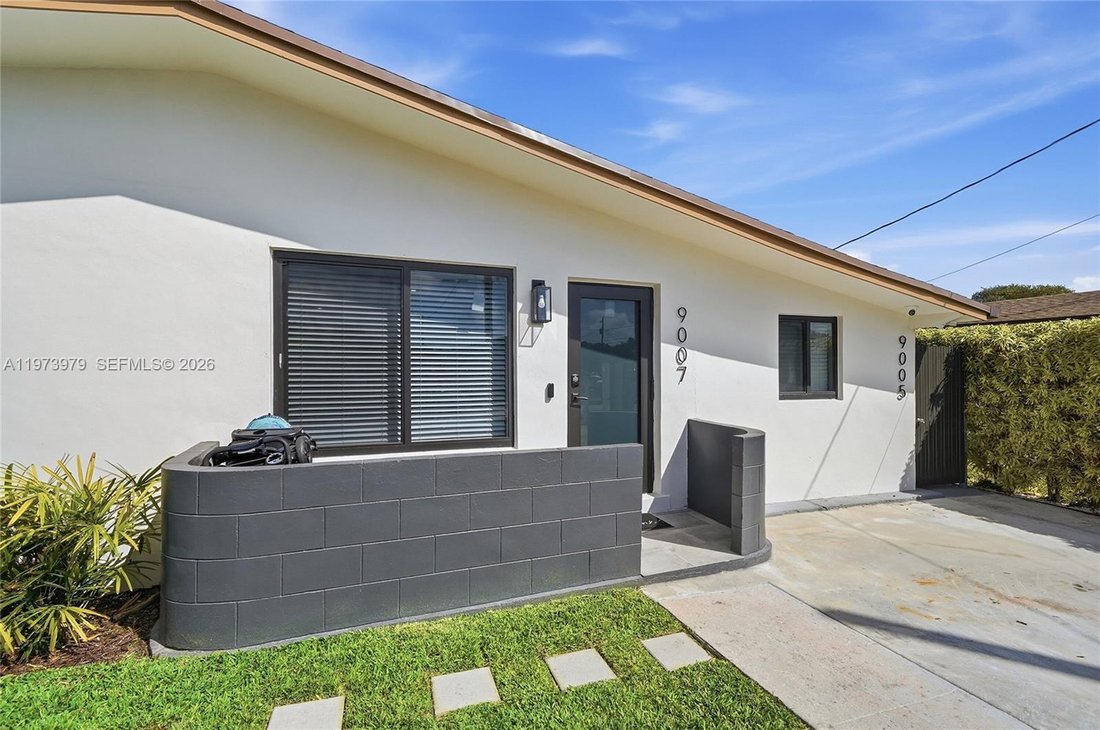 House in Miami, Florida, United States 4 - 17318440
