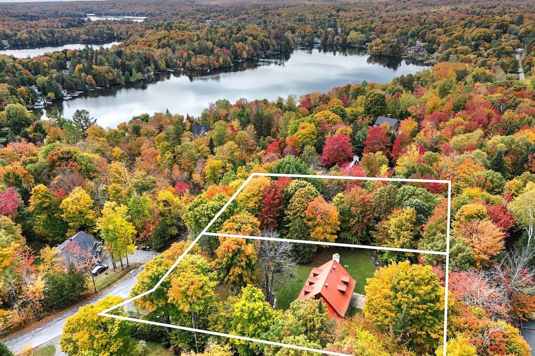 House in Sainte-Anne-des-Lacs, Quebec, Canada 5 - 17314582