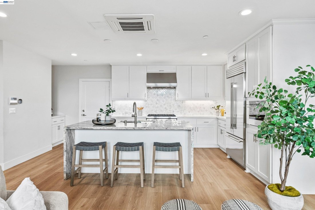 Condo in San Ramon, California, United States 3 - 17313557
