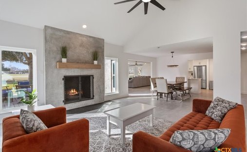 House in Salado, Texas, United States 1
