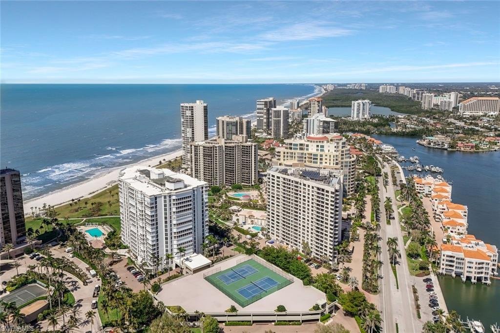 Condo in Naples, Florida, United States 4 - 16728681
