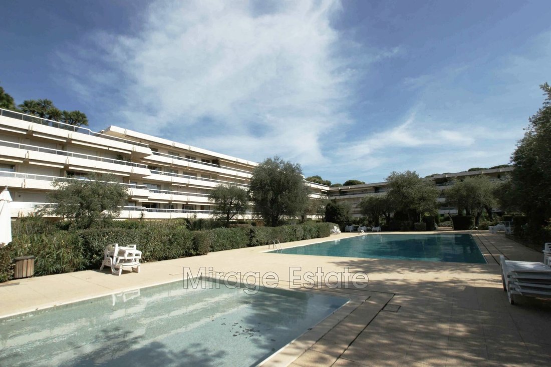 Apartment in Cap Martin, Roquebrune-Cap-Martin, France 1 - 17316166
