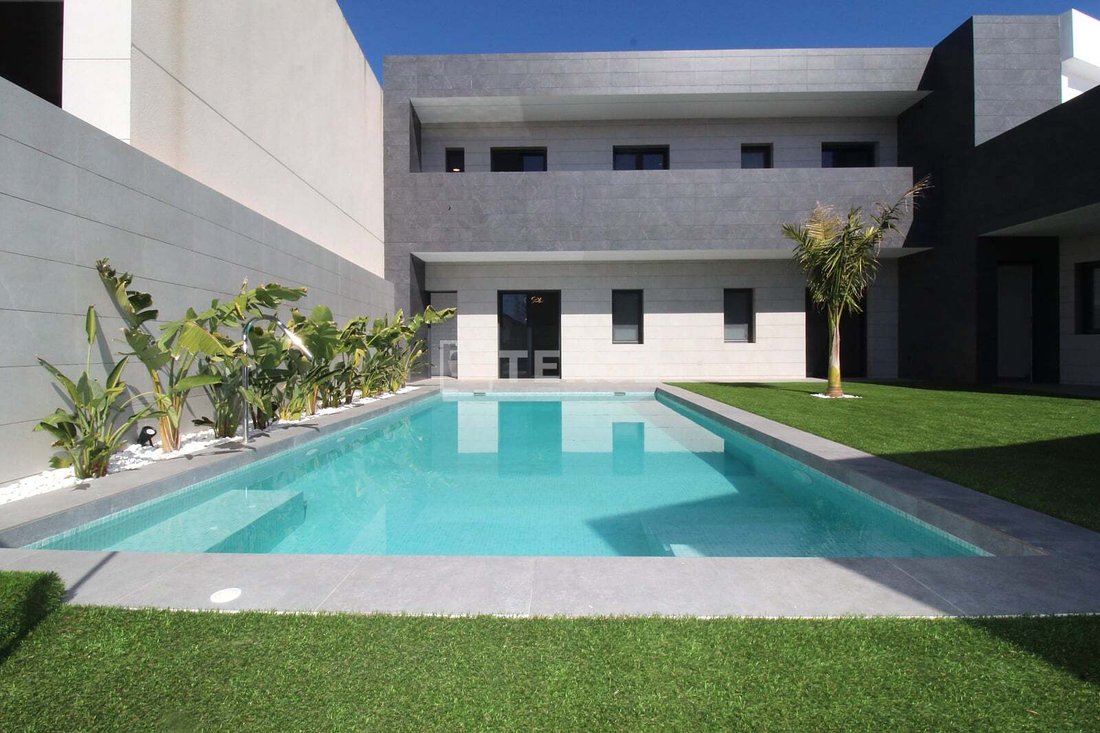 Villa in San Pedro del Pinatar, Región de Murcia, Spain 1 - 17314566