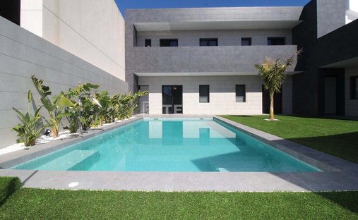 Villa in San Pedro del Pinatar, Región de Murcia, Spain 1