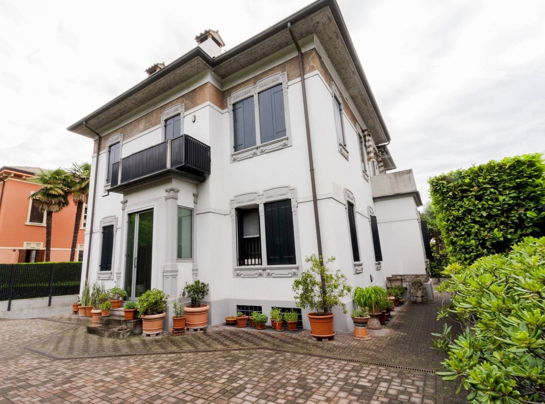 House in Center, Verona, Veneto 1 - 17319577