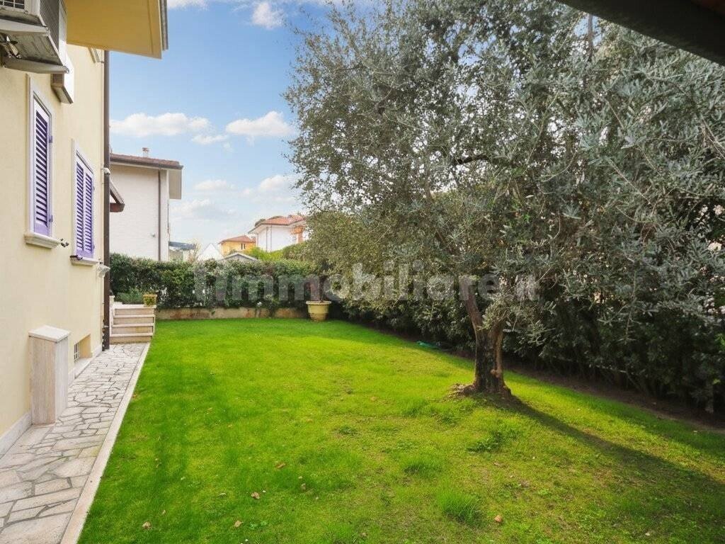 Villa in Tonfano, Pietrasanta, Italy 4 - 17312697