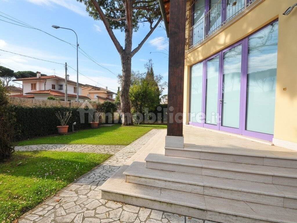 Villa in Tonfano, Pietrasanta, Italy 2 - 17312697