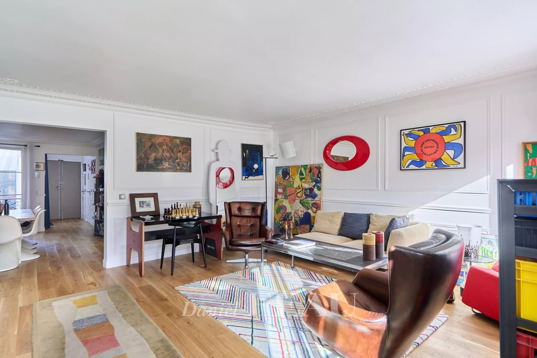 Apartment in Saint Thomas d'Aquin, Paris 7e Arrondissement, Paris 3 - 17311419