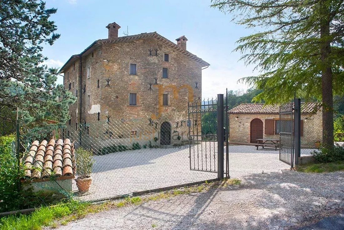 Pietralunga, Umbria, Italy 5 - 17282890