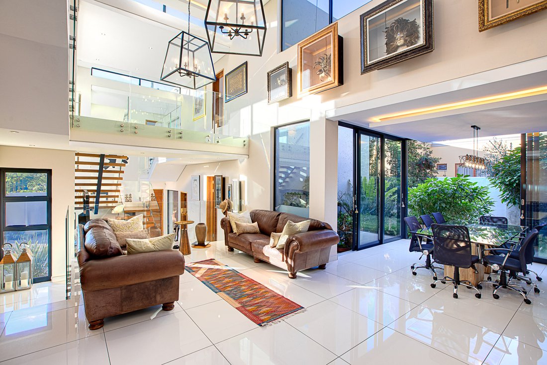 Country House in Broadacres, Gauteng, South Africa 4 - 17311626