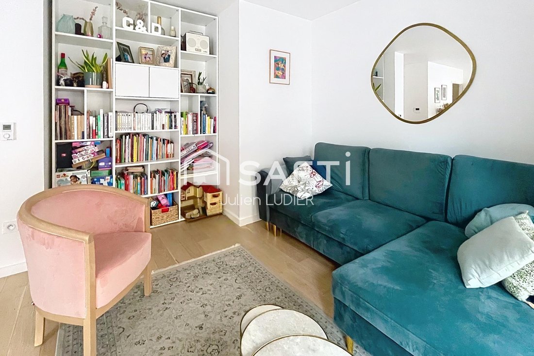 Apartment in Clignancourt-Jules Joffrin, Paris 18e Arrondissement, Paris 2 - 17311824