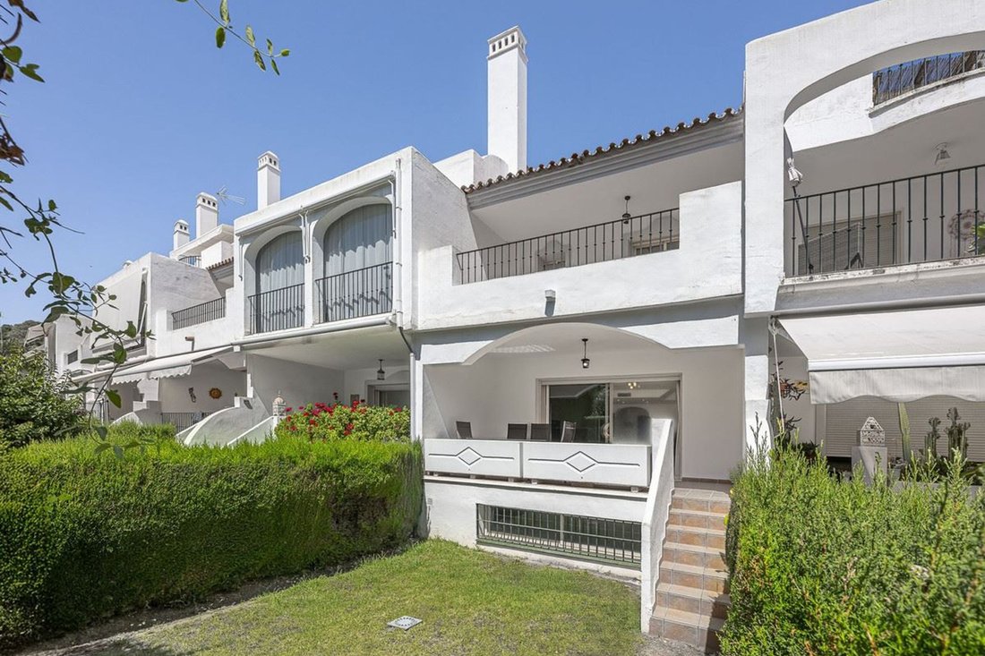 Townhouse in Nueva Andalucia, Marbella, Spain 4 - 17317792