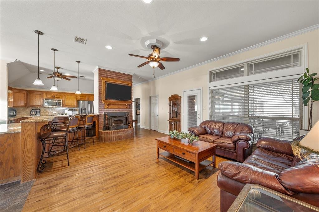 House in West, Texas, United States 3 - 17310193