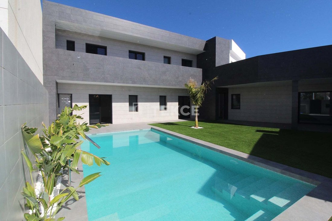 Villa in San Pedro del Pinatar, Región de Murcia, Spain 2 - 17314566