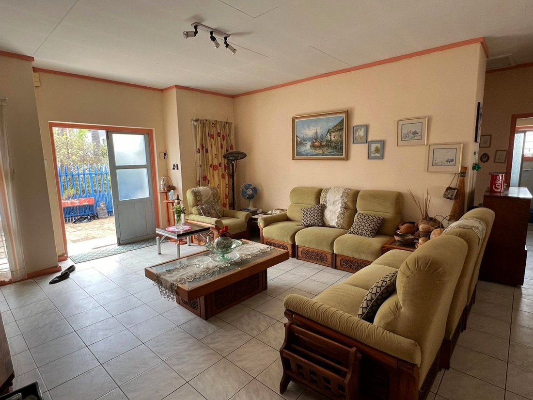 House in Bendor Park, Limpopo, South Africa 5 - 17311638
