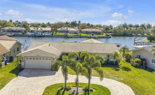House in St. Petersburg, Florida, United States 1