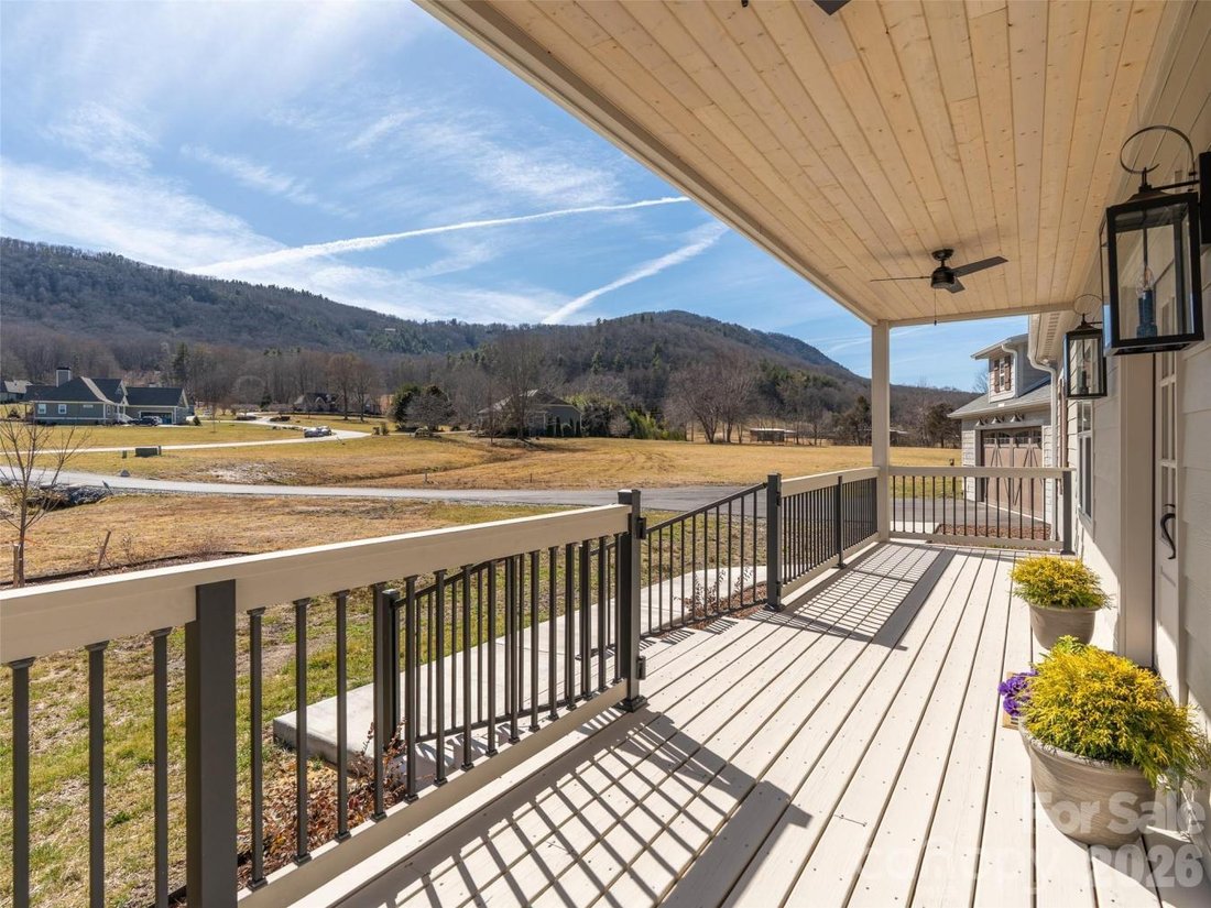 House in Laurel Park, North Carolina, United States 5 - 17316197