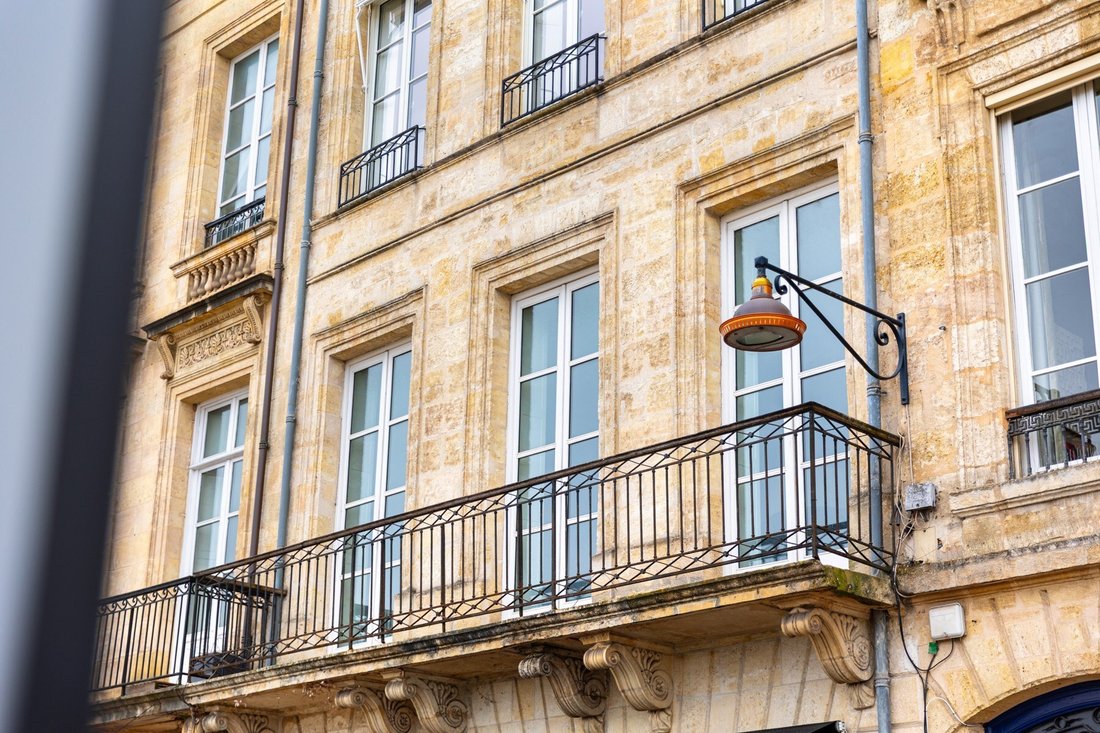 Apartment in Hôtel de Ville-Quinconce-Saint Seurin-Fondaudège, Bordeaux, France 1 - 17315615