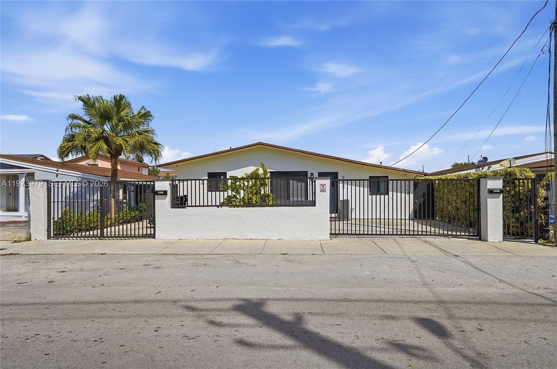 House in Miami, Florida, United States 2 - 17318440