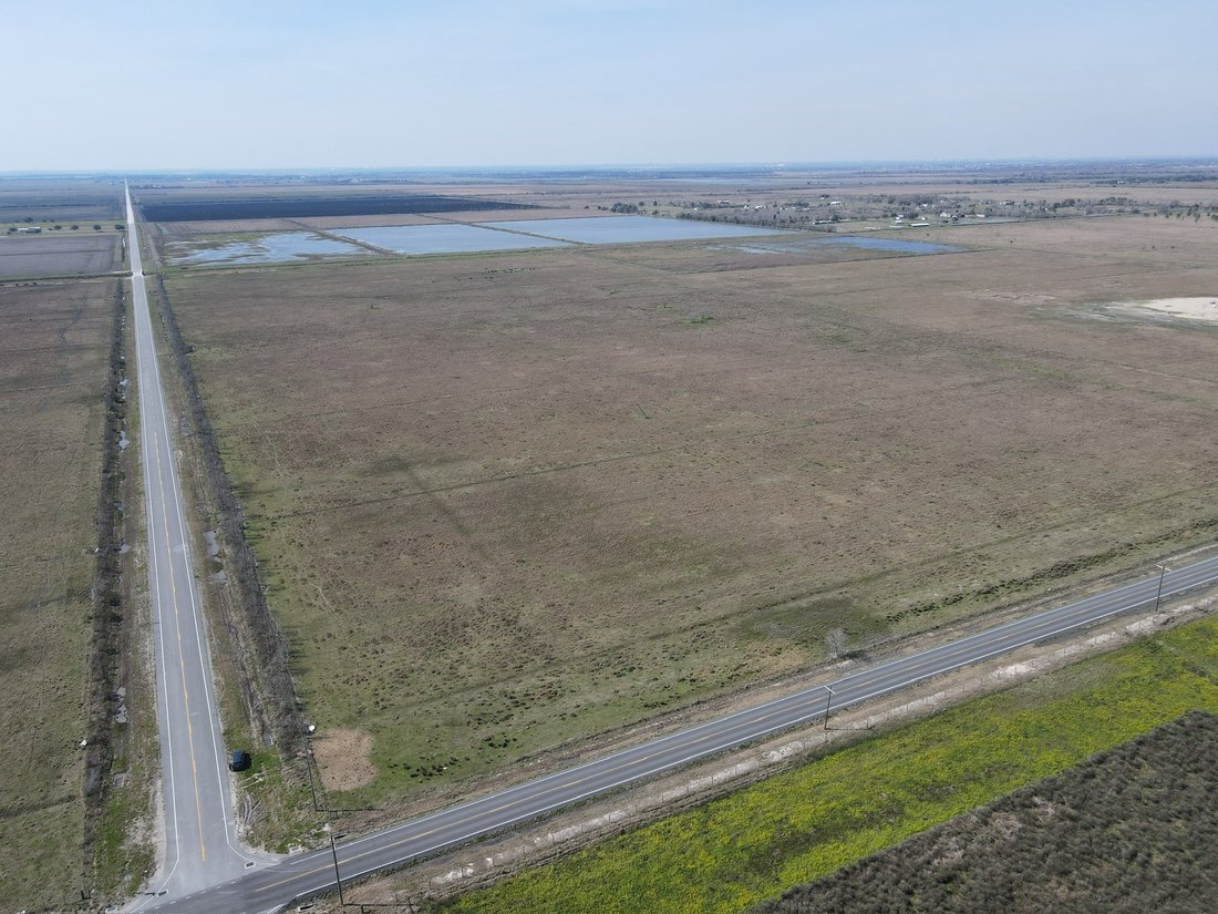 Land in Cameron, Louisiana, United States 1 - 17311037