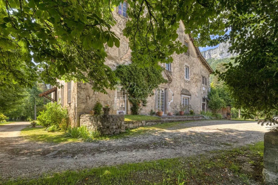 Anwesen in Saint-Jean-d'Arvey, Auvergne-Rhone-Alpen, Frankreich 1 - 17317868