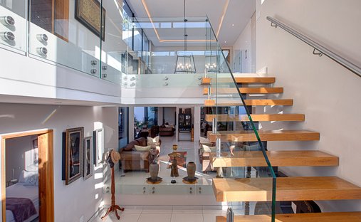 Country House in Broadacres, Gauteng, South Africa 1