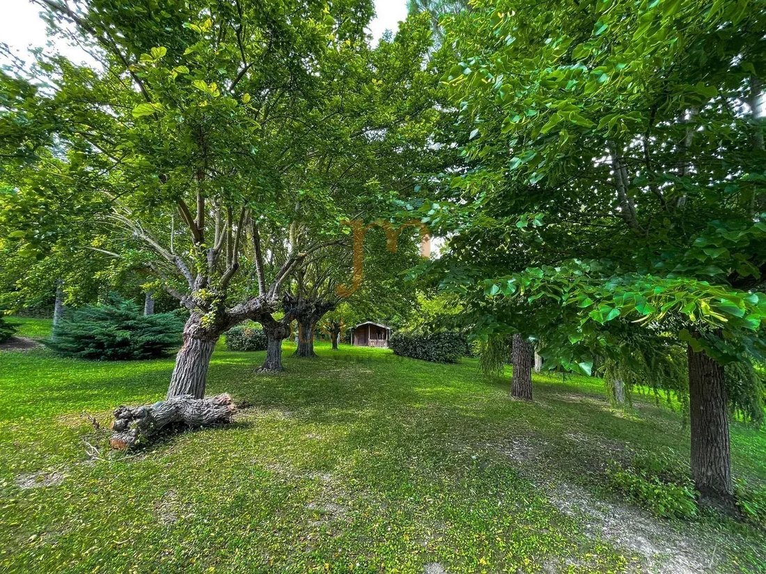 Villa in Fermignano, Marche, Italy 2 - 17282873