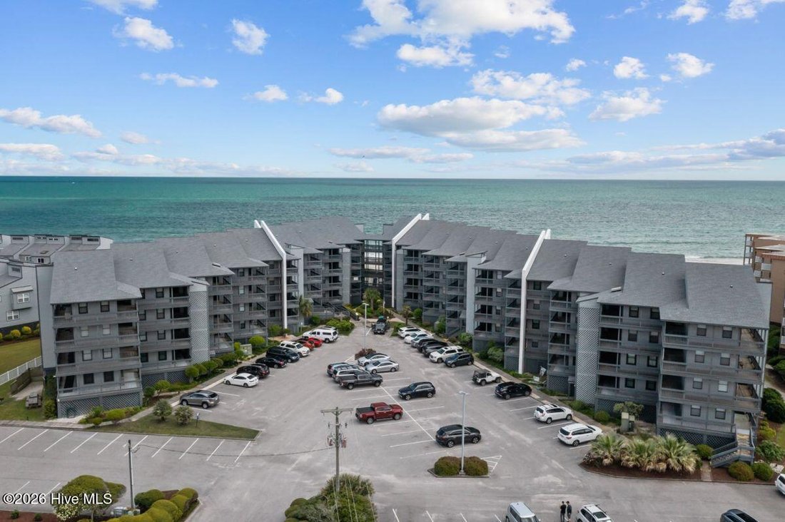 Condo in North Topsail Beach, North Carolina, United States 1 - 17319050