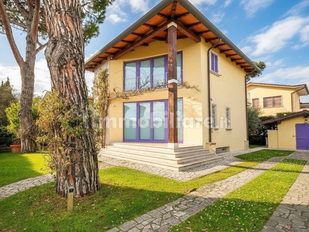 Villa in Tonfano, Pietrasanta, Italy 1 - 17312697