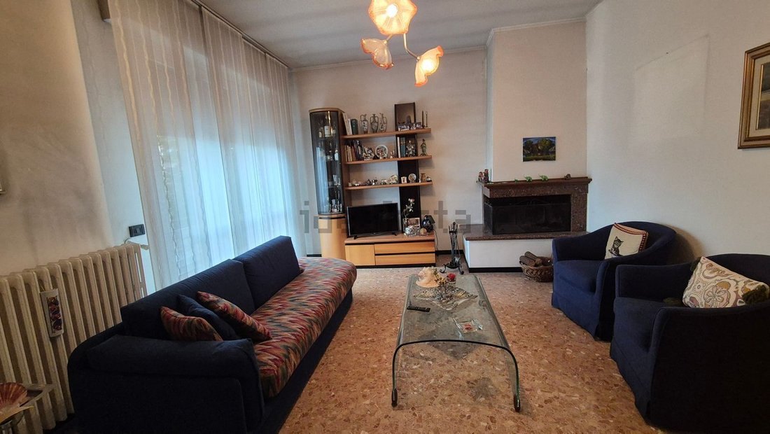 Villa in Rovato, Lombardy, Italy 2 - 17315601