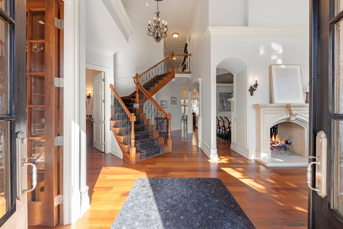 House in Naperville, Illinois, United States 3 - 17311673