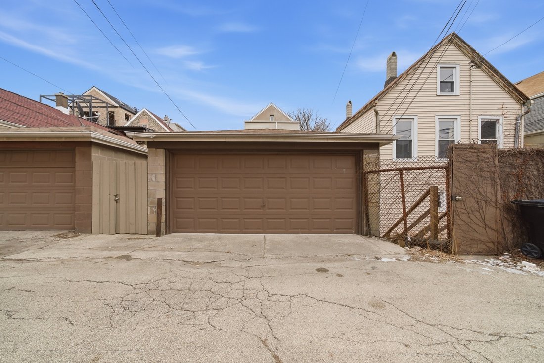 Chicago, Illinois, United States 5 - 17322222