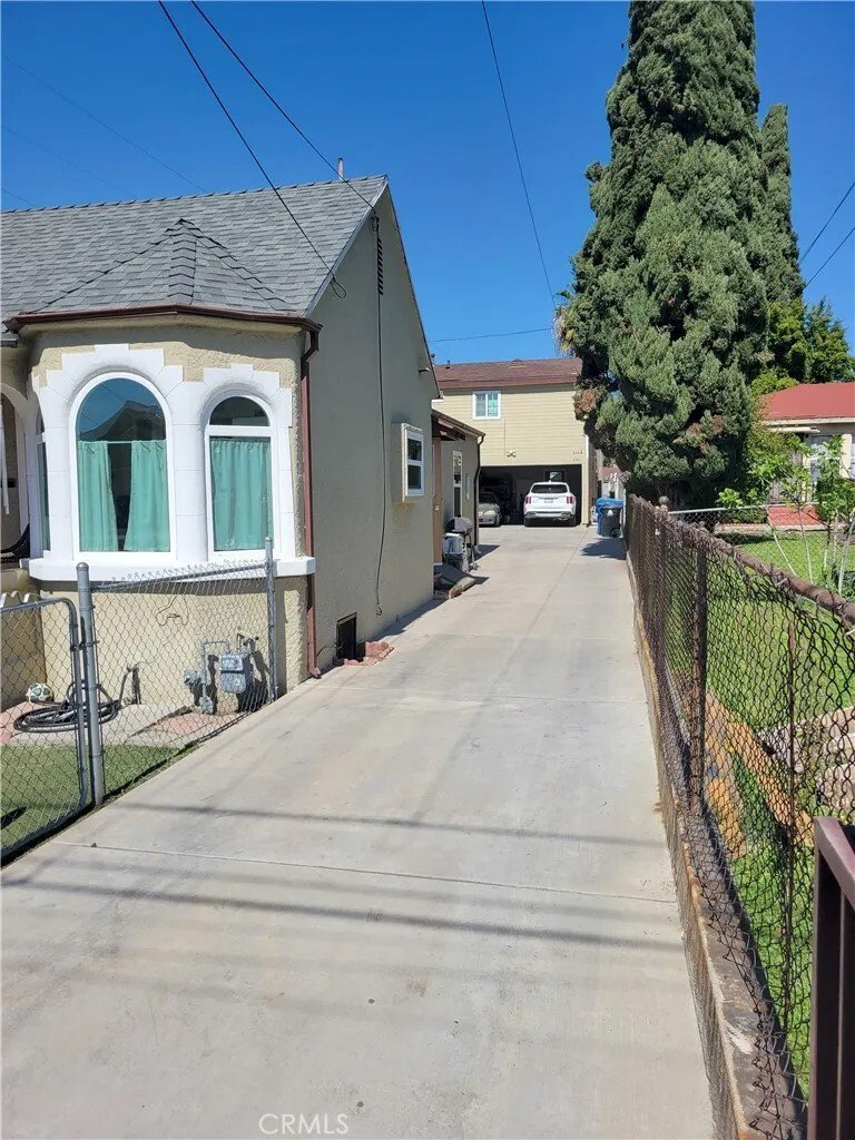 Los Angeles, California, United States 2 - 17322089