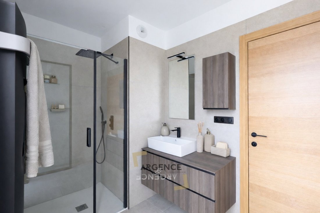 Apartment in Centre Ville, Castries, France 4 - 16012906