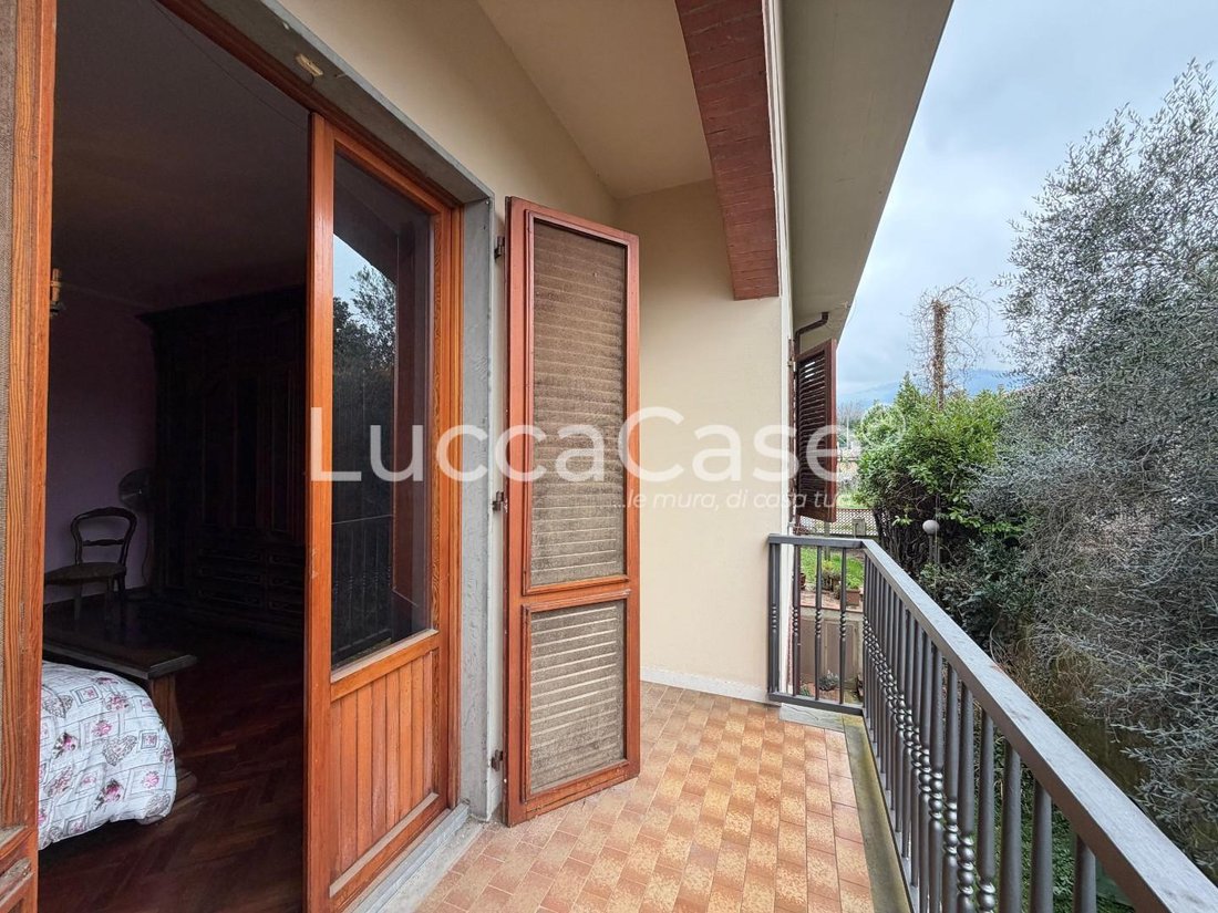 Villa in Center, Capannori, Tuscany 4 - 16814537
