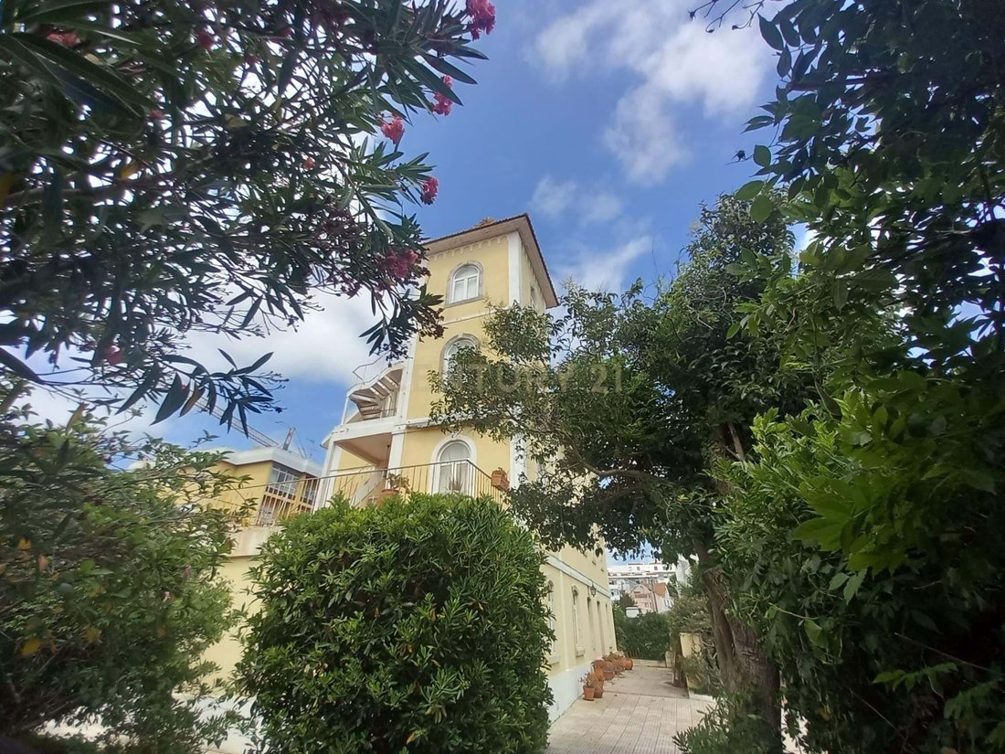 Villa in Estoril, Cascais e Estoril, Lisbon 1 - 13144873