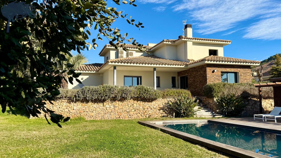 Villa in Torroella de Montgri, Catalonia, Spain 1 - 17323471