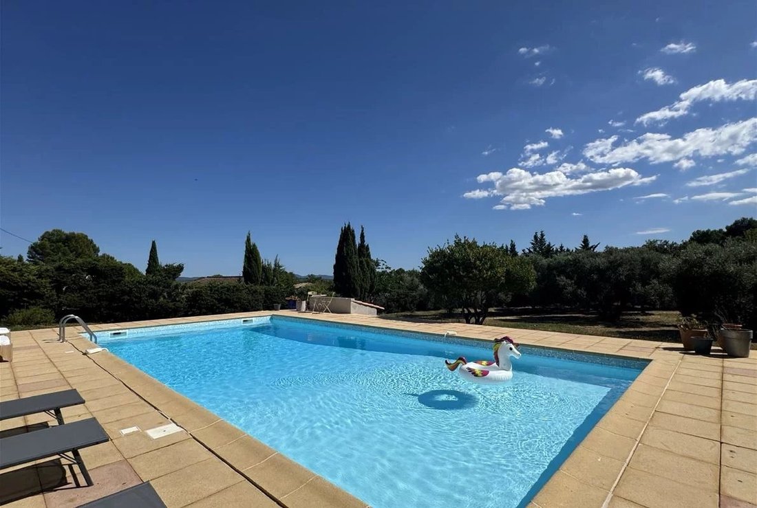 Country House in Ouest, Lorgues, France 2 - 17323526