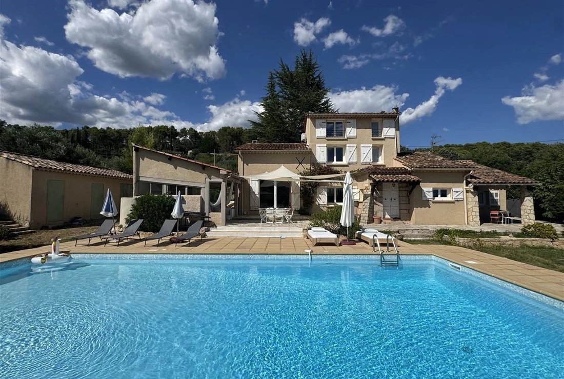 Country House in Ouest, Lorgues, France 1 - 17323526