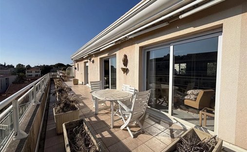 Apartment in Saint-Raphaël, Nouvelle-Aquitaine, France 1